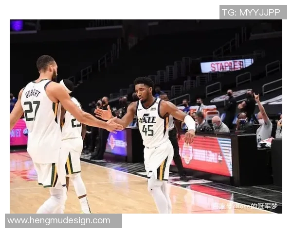 杭州足球队的默契配合与战术解析:助力球队崛起的关键因素探讨