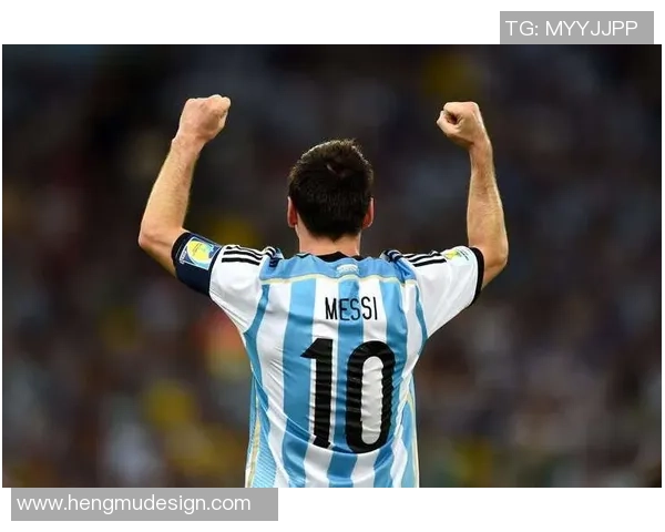 足球明星背影瞬间集锦展现他们的独特魅力与风采