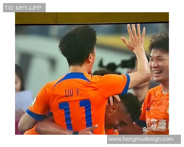 足球明星虚影图片展现运动魅力与激情的完美结合